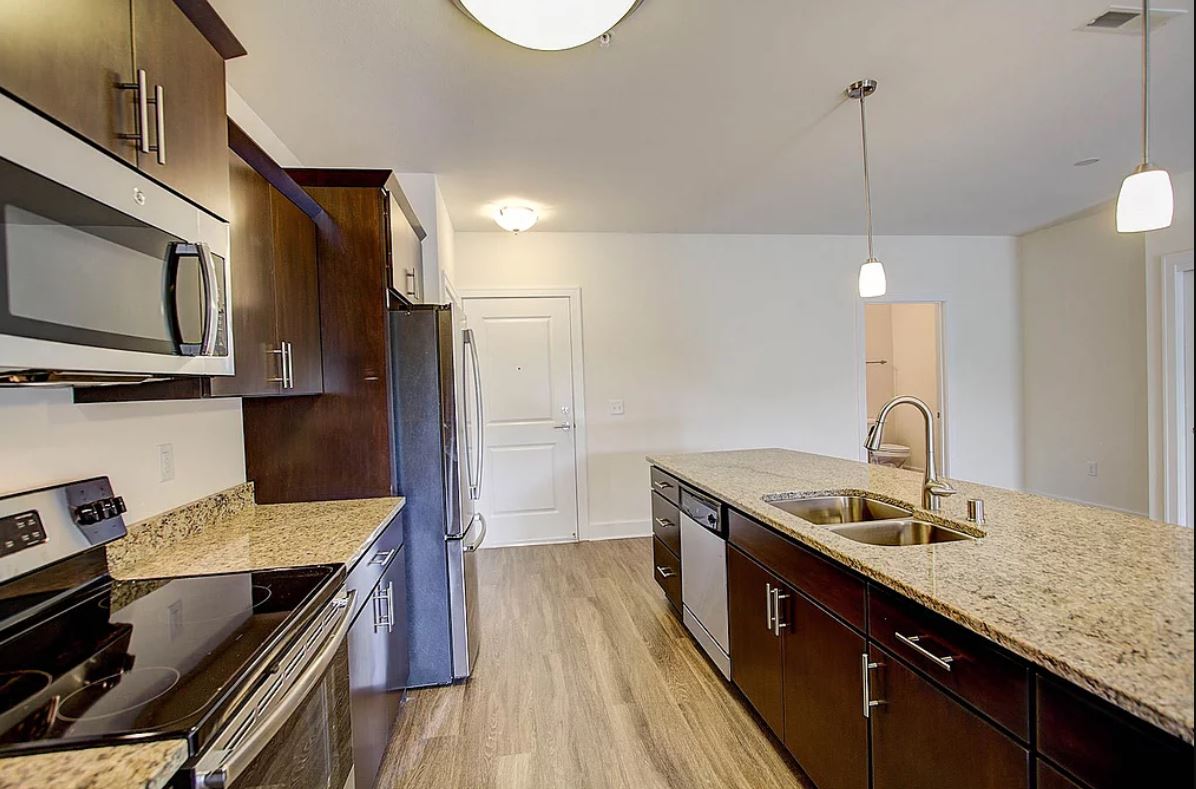 Photos of Greenfield Highlands Apartments in Greenfield, WI